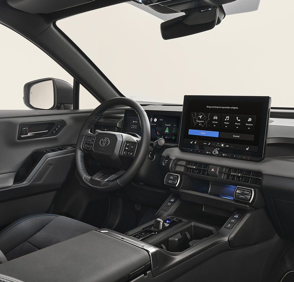 2026_all_new_rav4_interior_007
